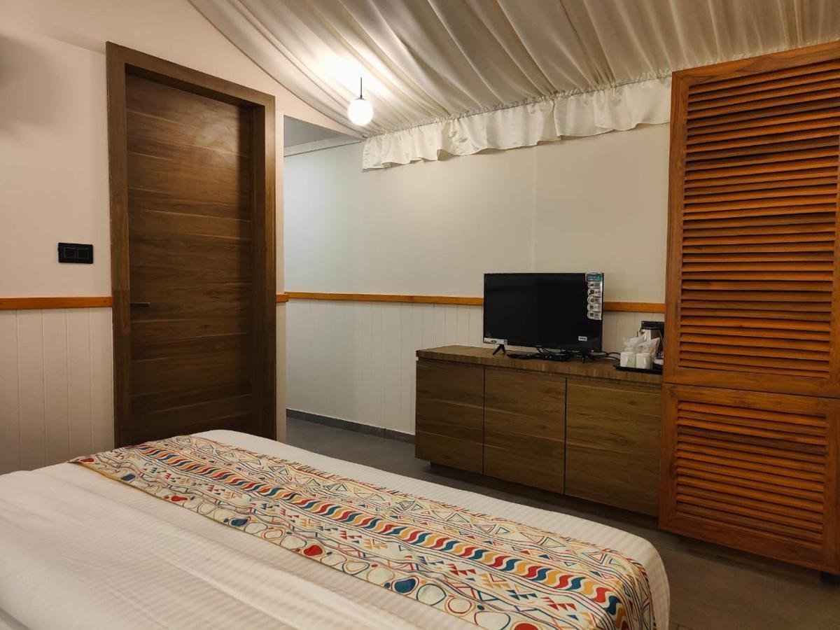 Nirvana Resort And Restaurant Garudeshwar Exterior foto